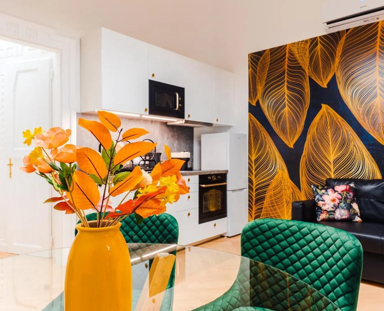 2 Bedrooms And 1 Living Room Your Modern Home In Budapest Magyarország