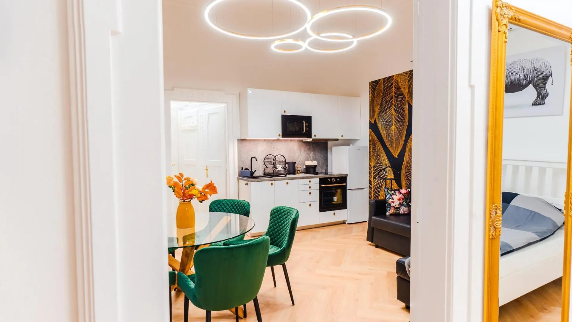 Apartman 2 Bedrooms And 1 Living Room Your Modern Home In Budapest