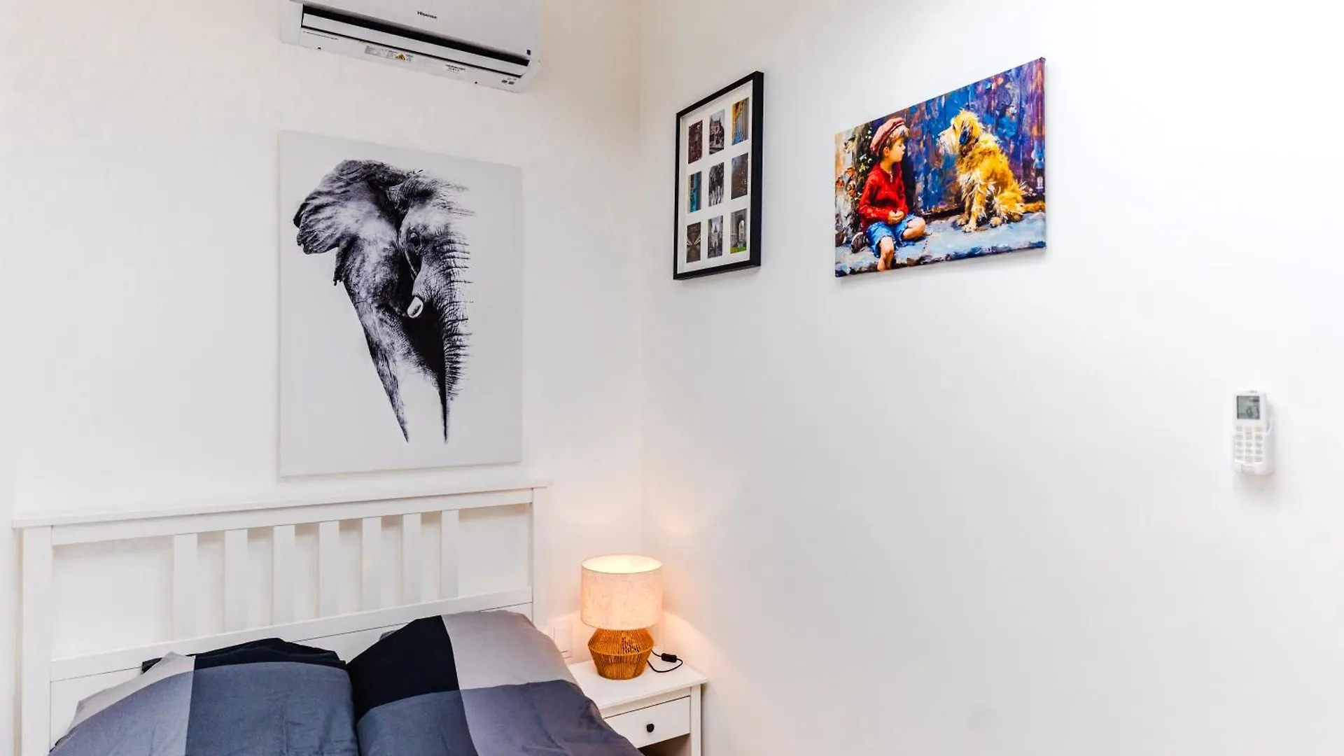 2 Bedrooms And 1 Living Room Your Modern Home In Budapest