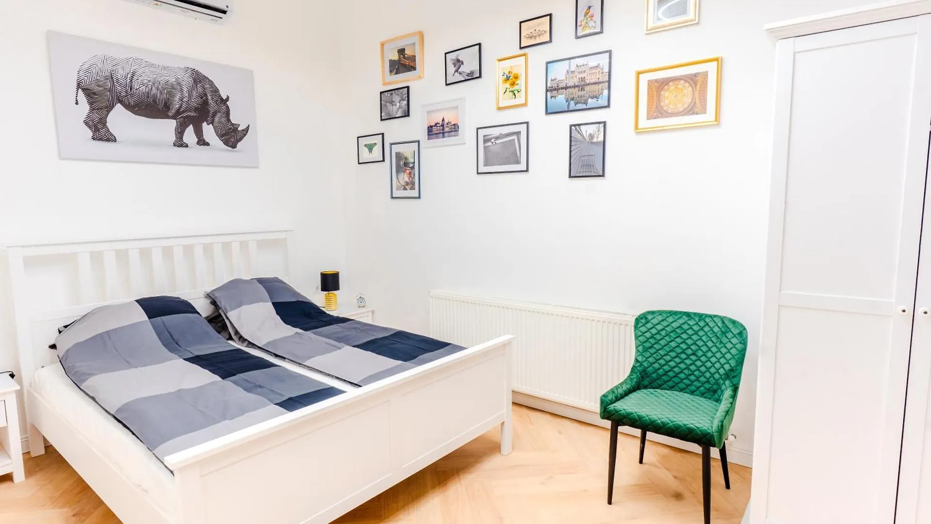Apartman 2 Bedrooms And 1 Living Room Your Modern Home In Budapest